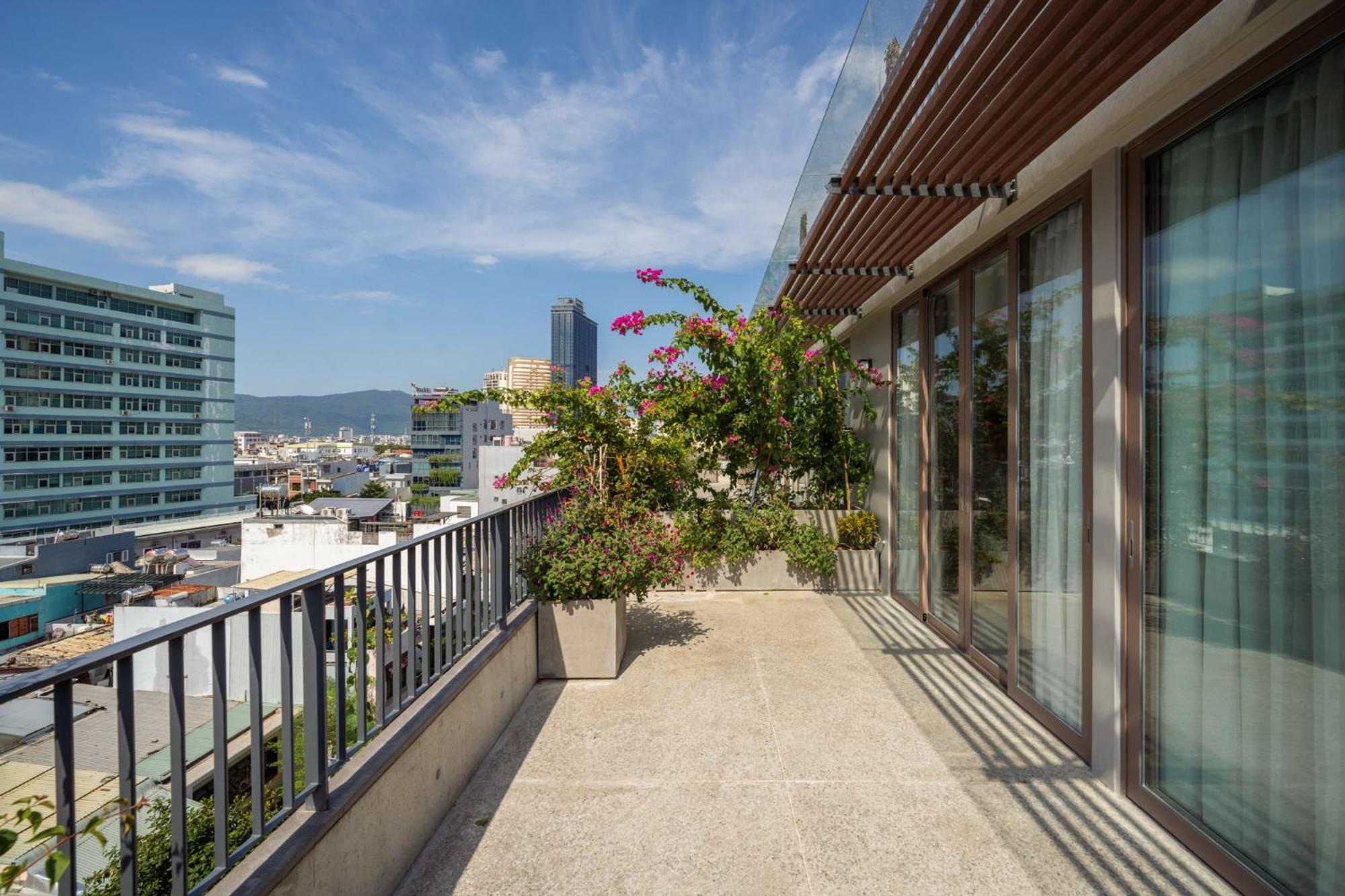 Vernal & Aparthotel Da Nang